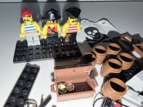 Lego Vintage Pirate Sets Forbidden Island 6270, 6261, & 6260 (Complete)