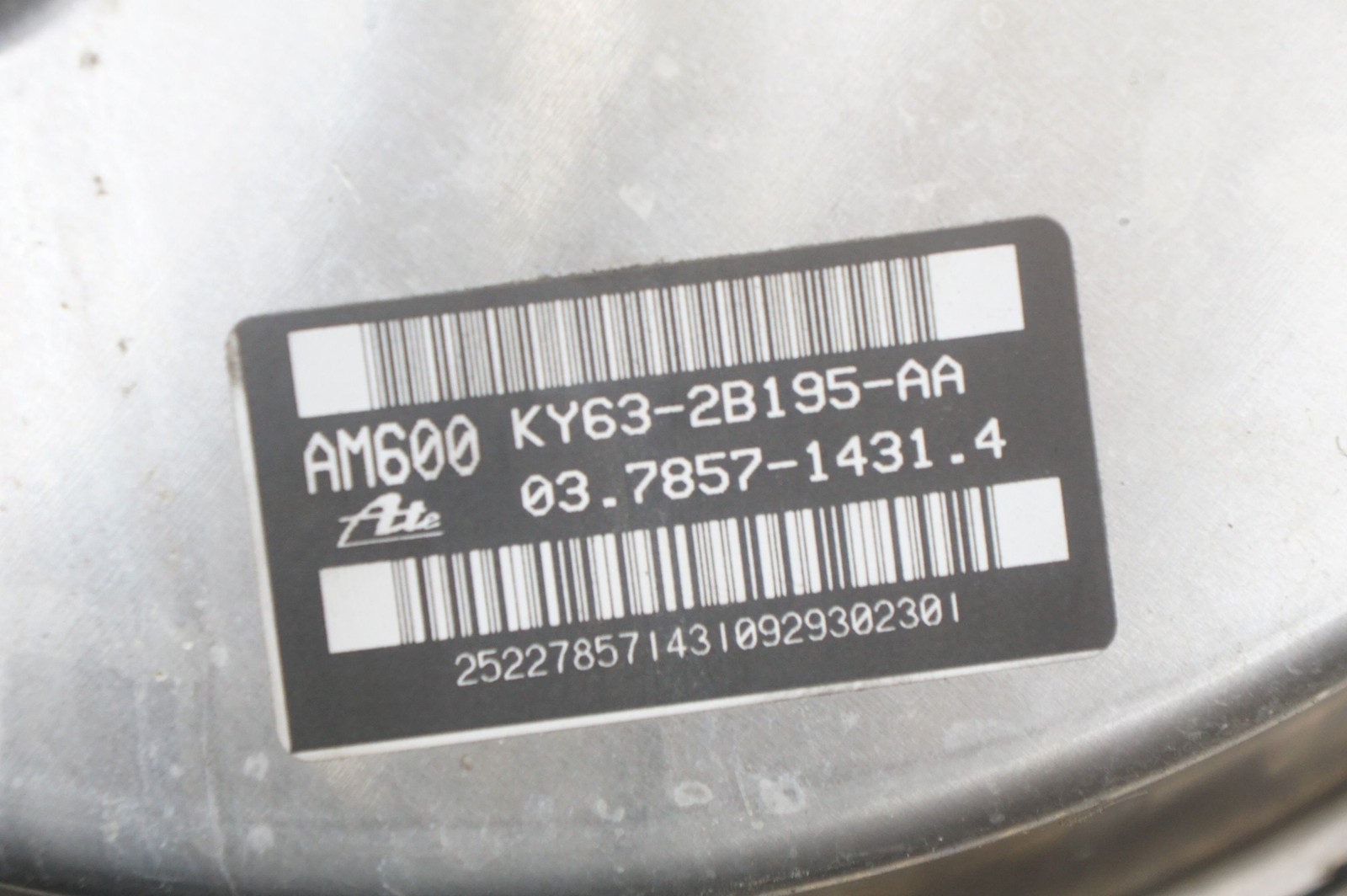 Aston Martin Vantage 2020 Master cylinder P/N KY632B195AA