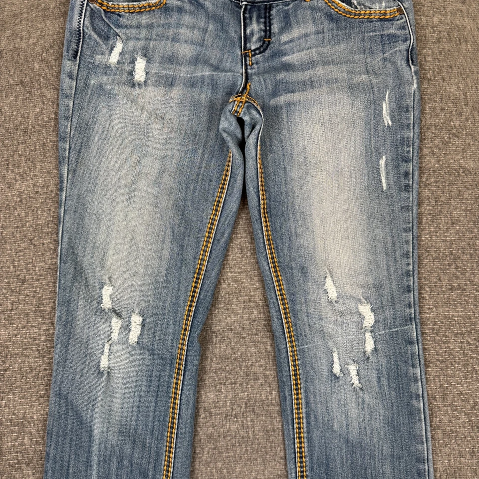 Pantalones de mezclilla Almost Famous para mujer 9 tiro bajo corte bota bigote grunge desgastados Y2K Foto 2 de 4