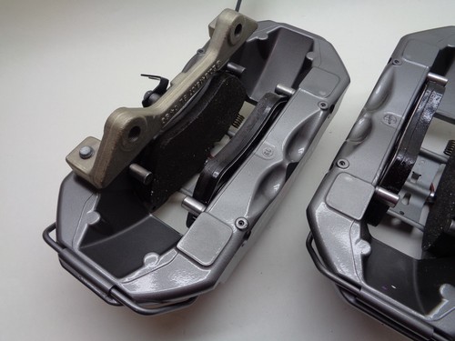 Audi RS3 8Y Ceramic Brake Calipers New Fixed Pads 83A615107E 83A615108E RSQ3 - Picture 14 of 16