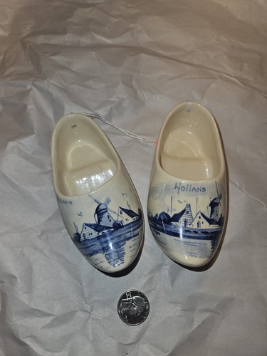 Royal Delft  Pair Of Ceramic Shoes Clogs Blue Floral Decor - Picture 2 of 8
