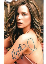 Kate Beckinsale Autogramm signed 15x21 cm Bild
