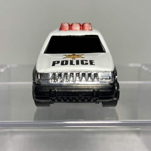 Yatming #827 Jeep Grand Cherokee Police 1/64 Diecast SUV Black & White - Picture 2 of 10