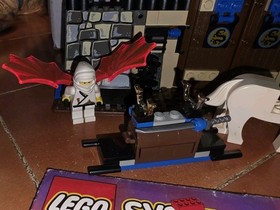 LEGO Castle: Emperor's Stronghold (3053)
