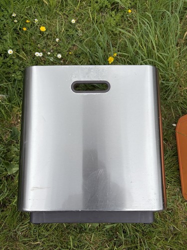 part of joseph joseph bin