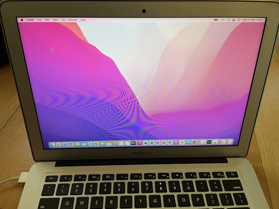 Apple MacBook Air 13" i5, 512gb SSD, 8gb Ram, Intel Core, 86% Battery, Grade B - Image 3 of 4