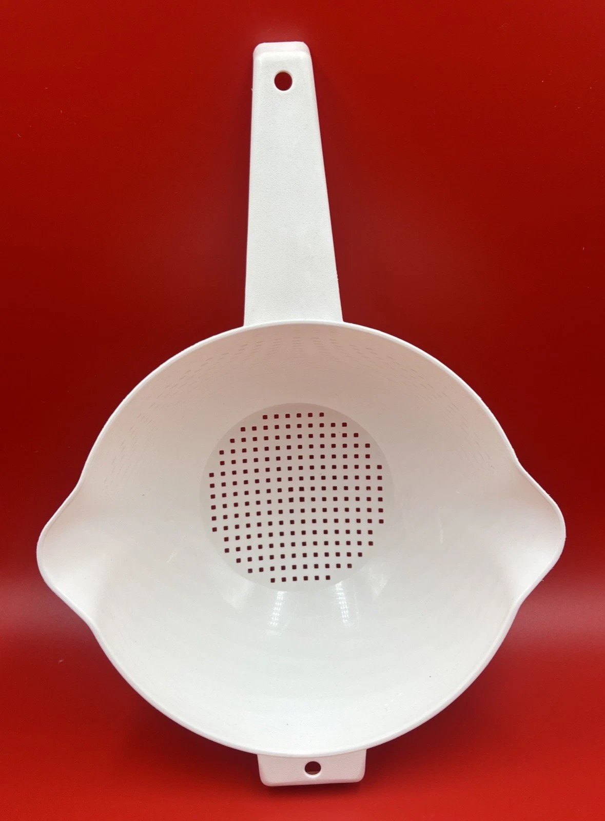 Tupperware 2 Liter Classic Colander Hang On Pot Double Pour White New