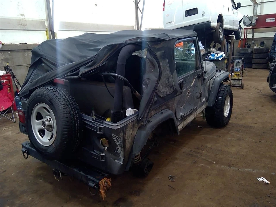 Brake Master Cylinder Fits 97-06 WRANGLER 6863249 Foto 3 de 4