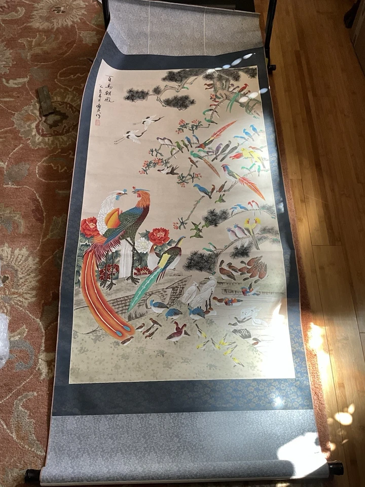 Pergaminho pendurado chinês intitulado cem pássaros prestando homenagem à fênix por Shou Yao - Imagem 2 de 4