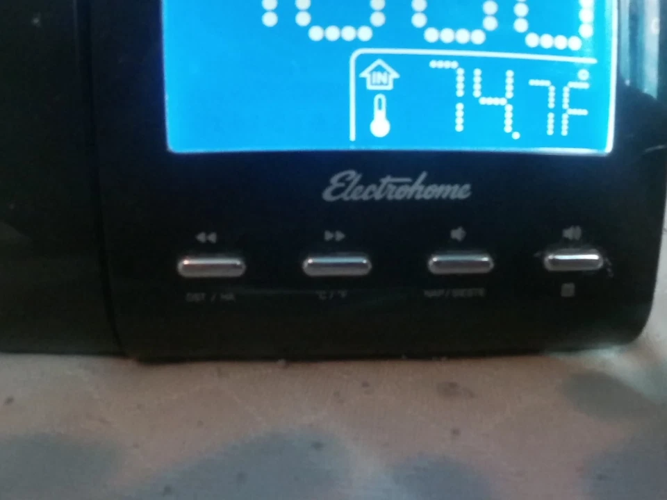 Rádio despertador duplo Electrohome EAAC601 projeção AM/FM testado funcionando - Imagem 2 de 4