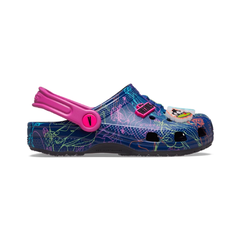 New CROCS KIDS CLASSIC DISNEY VILLAINS CLOG 207722 001 BLACK TAKSE