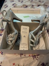 Badgley Mischka Vera American Glamour Heels Size 9. 5 Silver Glitter Strappy