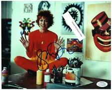 Illeana Douglas Signed Autographed 8x10 Photo ACOA