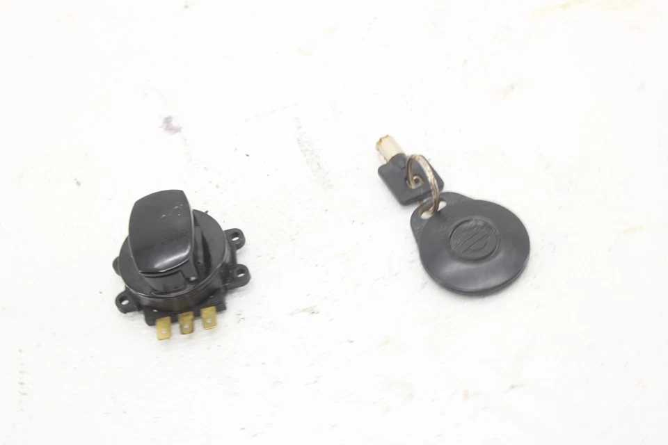 Harley Davidson Softail 2005-2010 interruptor de encendido con llave Foto 2 de 4