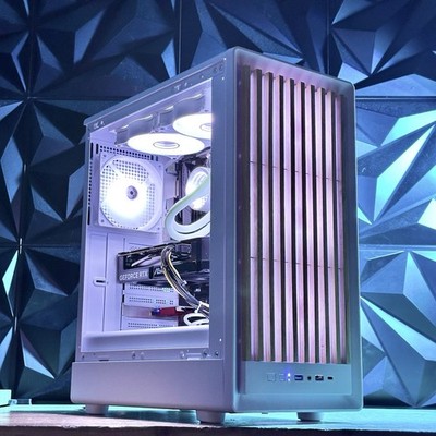 Custom Wood Grain Gaming PC Intel i7 Liquid Cooled 32GB 1TB Nvidia RTX 5060