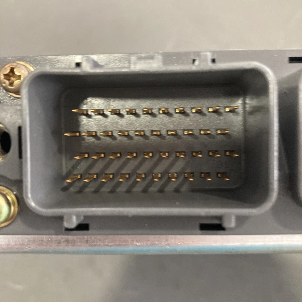 Lexus SC300 1996 ECU/ECM 89661-24460 Foto 4 de 4