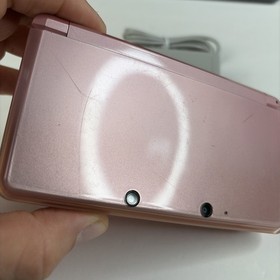 Nintendo 3DS Handheld Video Game Console Pink CTR-001 (USA) W Charger