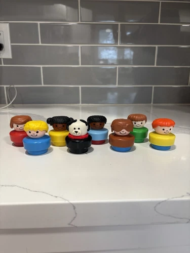 Vintage 1990’s Fisher-Price Little People set of 8