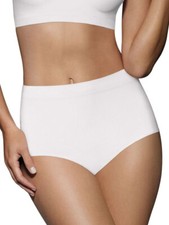 Bali Women's One Smooth U All-Over Smoothing Brief Panty 2361
