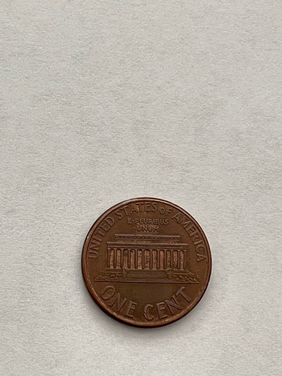1995 Lincoln penny No mint mark close in 