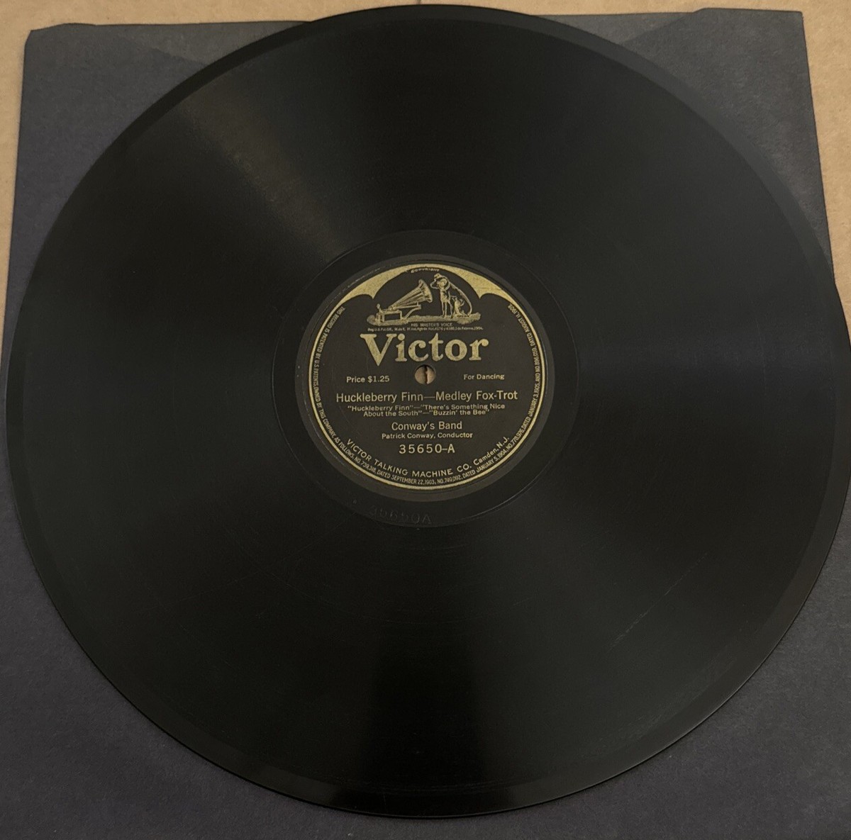 12” Victor 78 RPM Conway's Band - Huckleberry Finn / She's Dixie