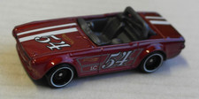 Hot Wheels Triumph TR6 weinrotmetallic Roadster Oldtimer HW Auto Mattel Car