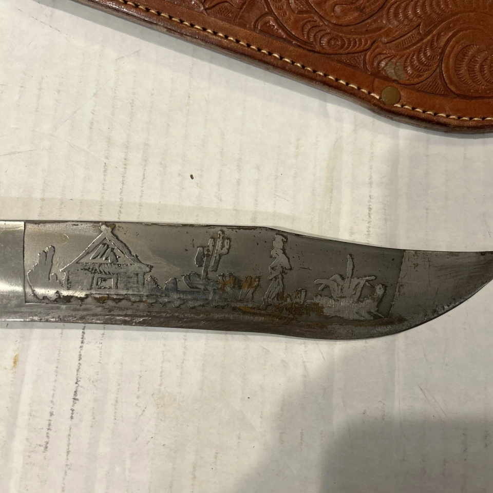 Funda Cuchillo de Caza Hoja Grabada Mango CABEZA DE ÁGUILA Militar Antigua De Colección Foto 2 de 4