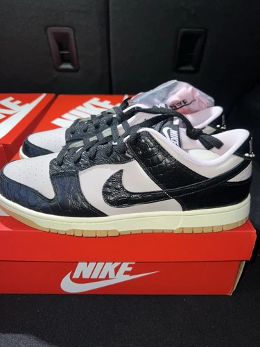 Taglia 11 Nike Dunk Low Nero Platino Viola Croc