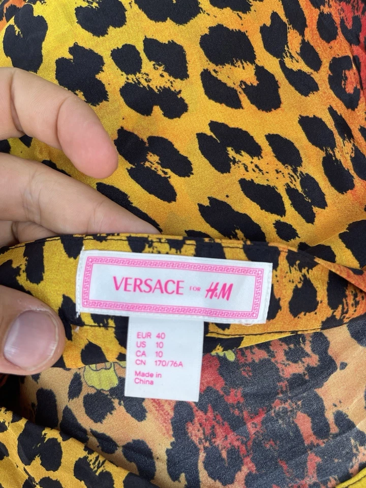 Falda de leopardo de seda Versace H&M talla US 10 / EU 40 Foto 3 de 4