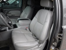 2007-2008 Suburban Gray Leather Front Bucket Power Seats Wconsole See Pics
