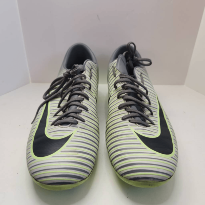 mercurial vapor xi size 9