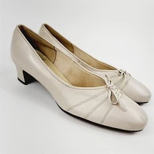 Vintage Selby Beige Gray Leather Pumps Heels Shoes Womens Size 7.5