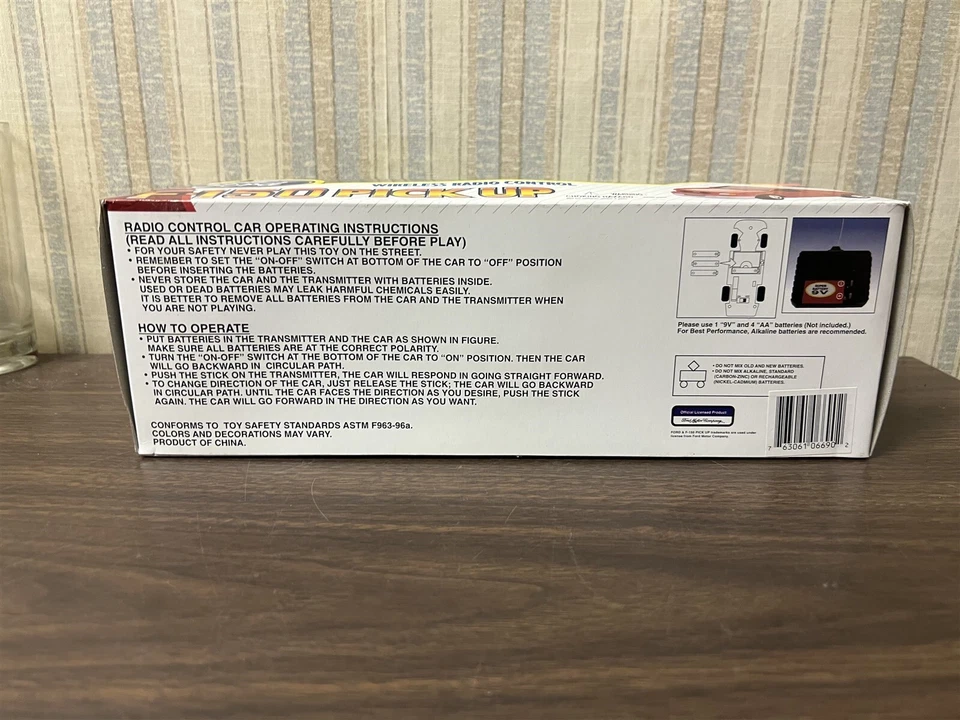 Nuevo Coche Deportivo Radio Control Brillante Ford F-150 Pick Up Escala 1:24 Nuevo en Caja Foto 4 de 4