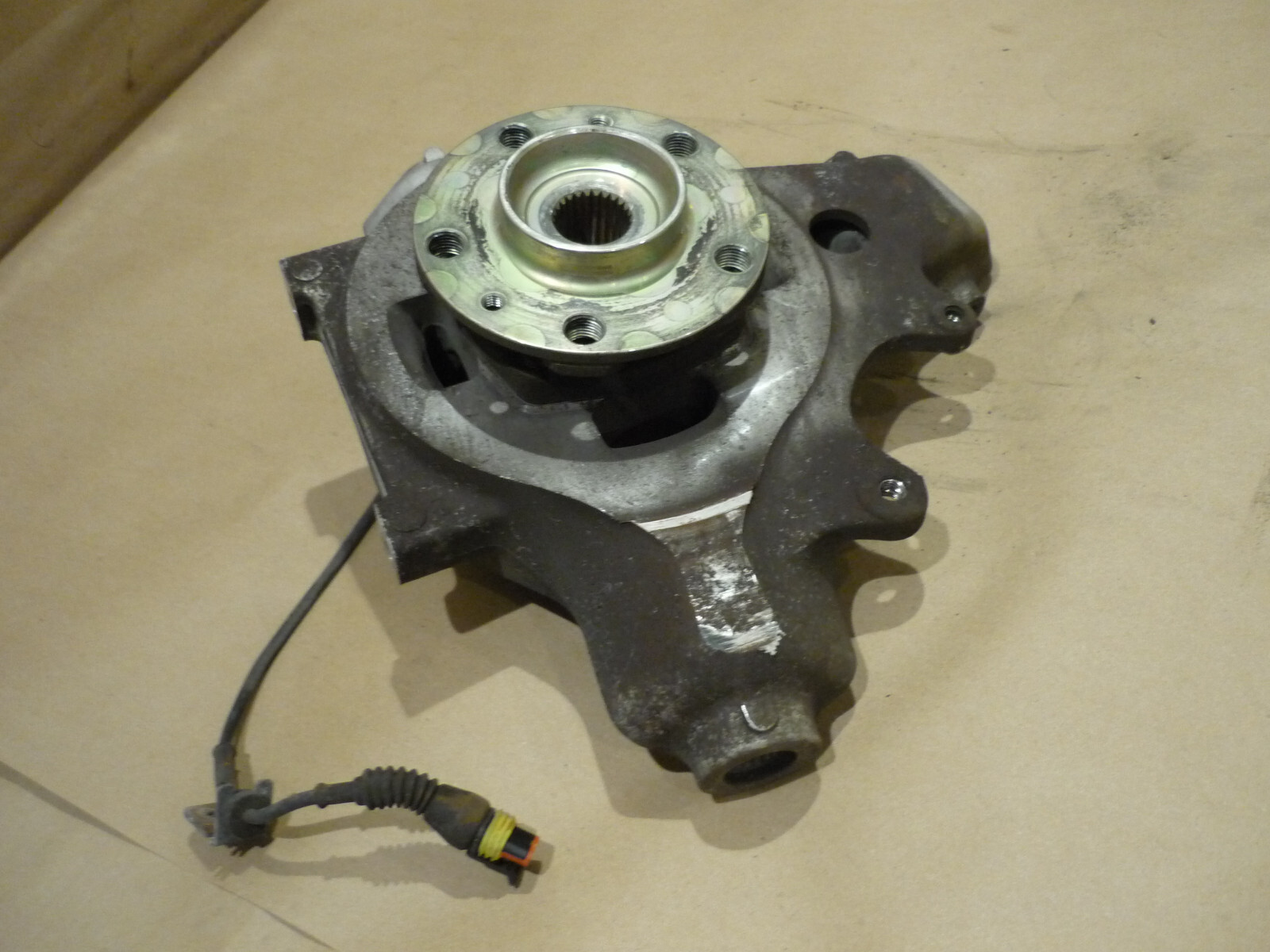 Ferrari 360 / 430 - LH Rear Hub Holder / Stub Axle -  P/N 179328