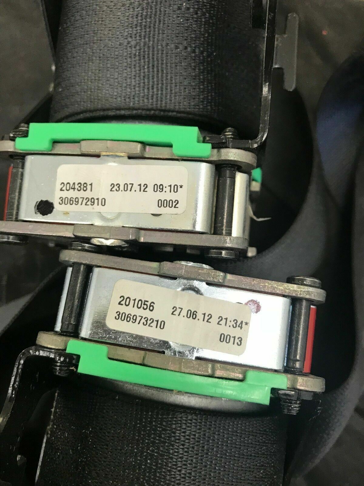 ASTON MARTIN RAPIDE SEAT BELT BUCKLE 4 PIECE SET OEM AD43613K22AC AD43-613K22AD
