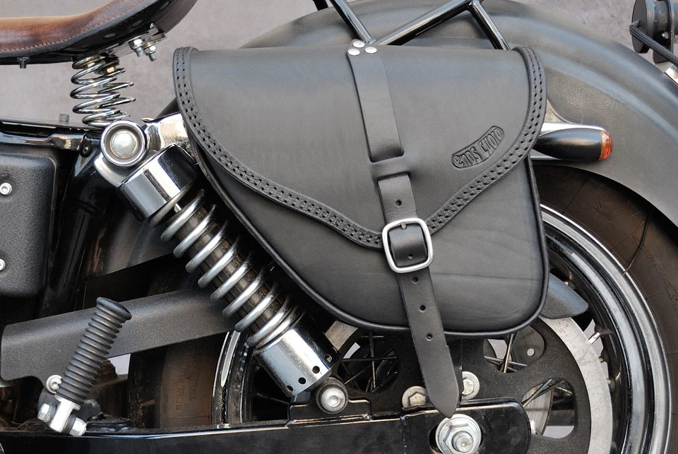 SACOCHE CUIR POUR HARLEY DAVIDSON DYNA STREET BOB FAT BOB  ITALIANE QUALITÉ - Photo 1/4