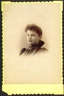 Mrs Ware cabinet card J L Johnson South Manchester CT