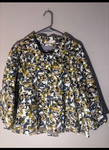 Regalia Handmade Scallop Carcoat, size M