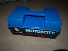 Matchbox Motorcity Car Carry Case with 24 Diecast Matchbox Models