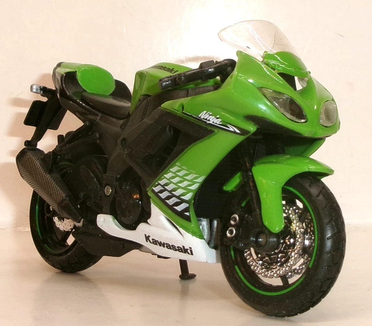 Kawasaki Ninja ZX-10R Contemporary Manufacture Diecast Motorcycles