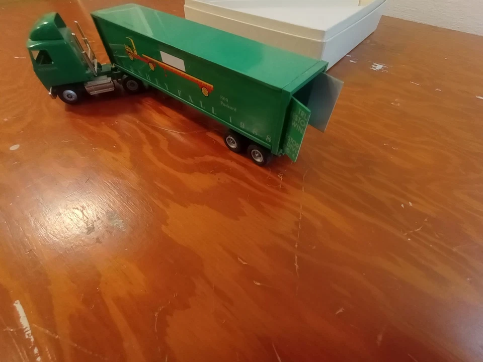 Winross 1988 Hershey Die Cast Truck & Trailer - Image 4 of 4