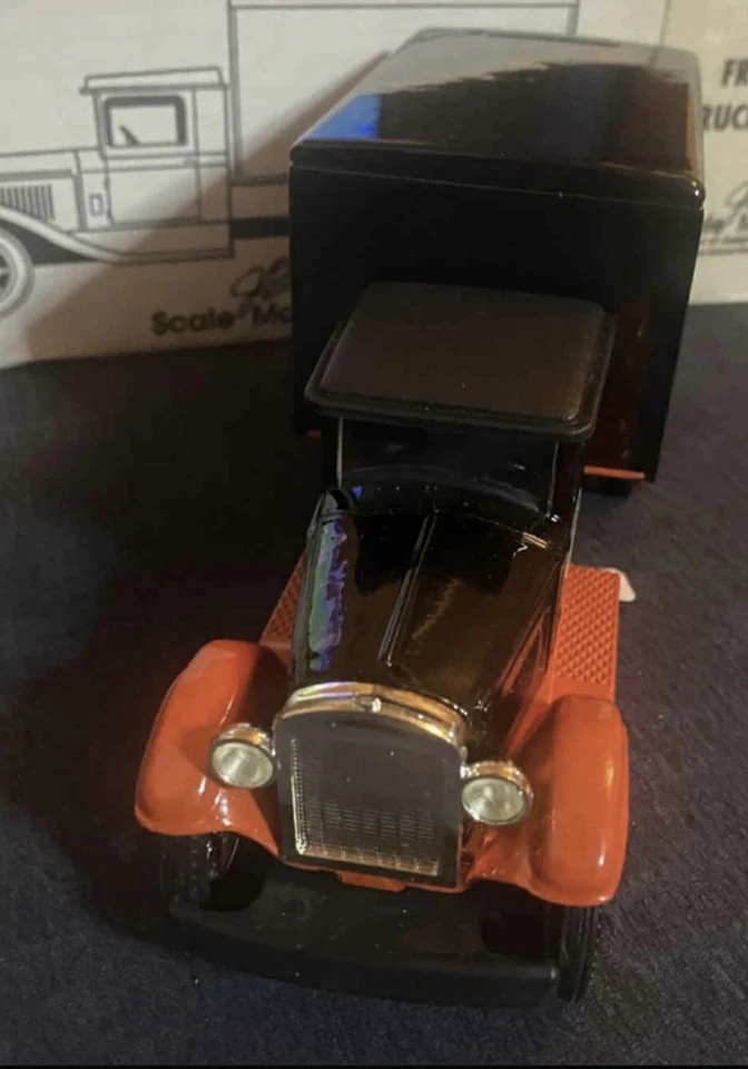 Raro banco de monedas ERTL 1/25 escala - Wilwert’s Harley Davidson Foto 2 de 4