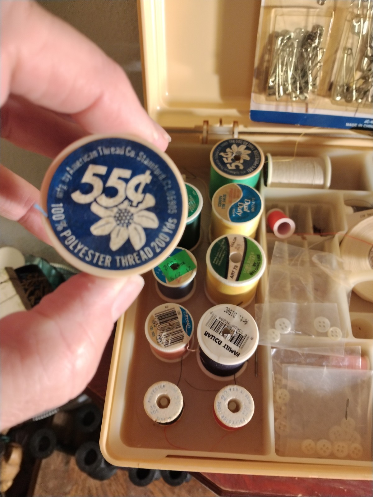 Wilson Wil-Hold  Lg. 14" x 9 x 8.5 "Sewing Box USA With 2 Trays & Accessories