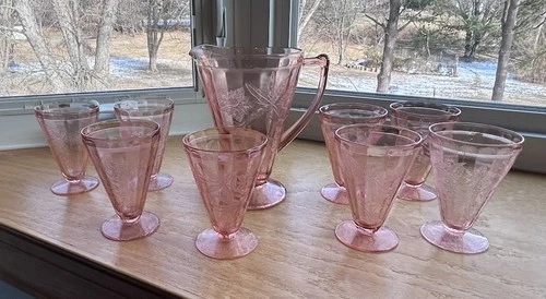 Jeannette Pink Poinsettia 9 Pc Set Pitcher And 8 Tumblers Depression Glass Vntg