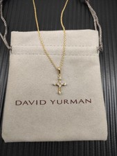 Gift/DavldYurmanGold Diamond Small Modern Cross Pendant Necklace with Pouch