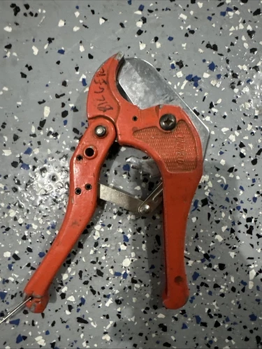 Uniweld 70078 PVC Pipe Ratchet Cutters up to 1-5/8 in