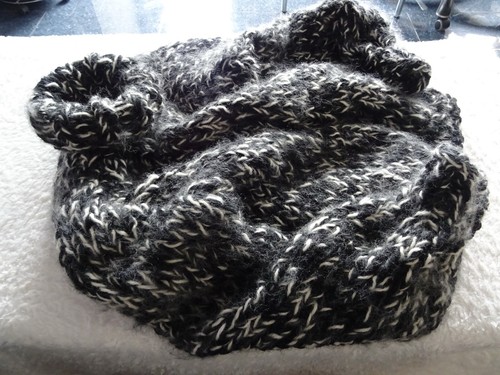 Dicker Pullover Mohair Gr. XL Schwarz Wollweiß Grau Handstrick Neu Rollkragen - Bild 2 von 3