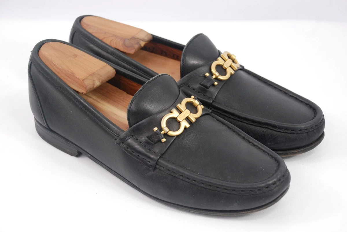 Ferragamo Gancini-details leather loafers - Black