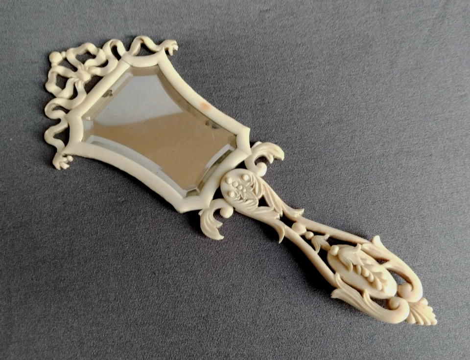 Magnifique  miroir face à main sculpté style louis xvi  - Photo 3/4