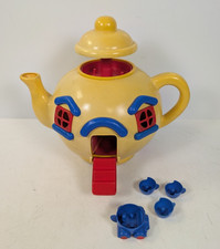 Bluebird Big Yellow Teapot Toy Playset 1981 Vintage with car